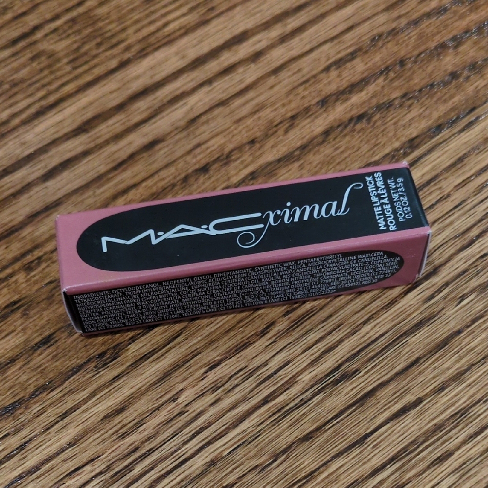 NEW! MAC Macximal Matte Lipstick, Velvet Teddy Full-Sized